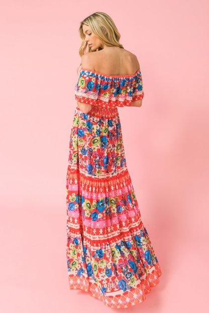 Vestido largo con olan print floral artesanal